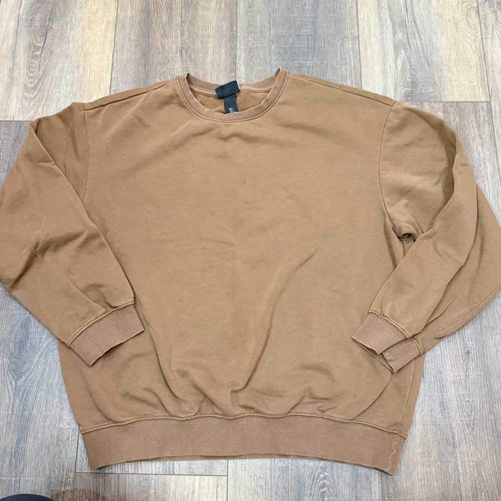 H&M brown crew neck basic sweatshirt large